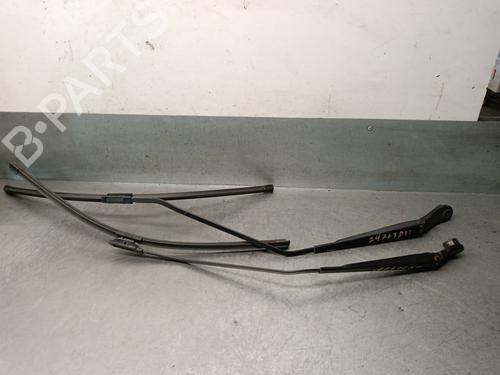 front-windshield-wiper-arm-renault-grand-scenic-iii-jz01_-2009-2010-2011-2012-2013-2014-2015-2016-32471739 main image