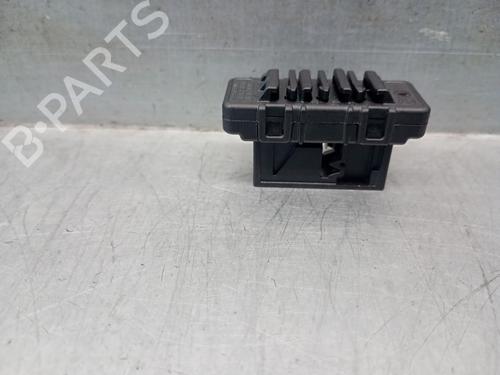 Elektronisk sensor BMW 1 (F40) 118 i (136 hp) 25235539