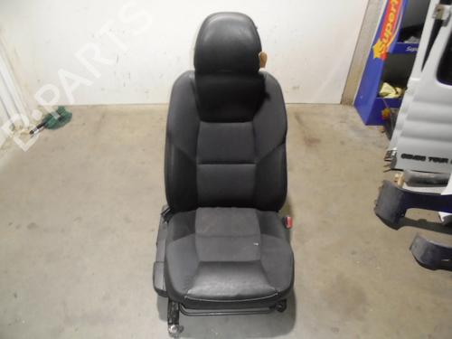 Used Right front seat VOLVO S60 I (384) 2.4 D (163 hp) 8290090