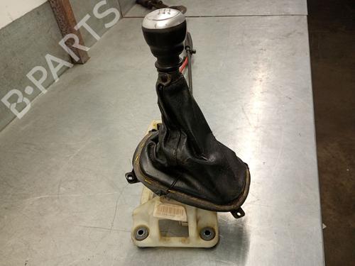 Gear lever KIA SPORTAGE II (JE_, KM_) 2.0 CRDi | BP27898222M90