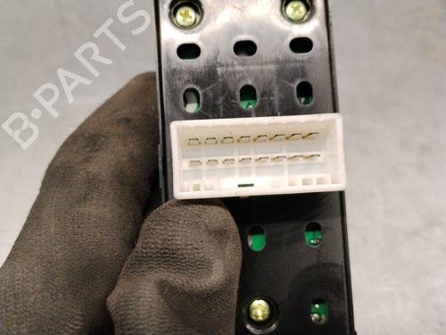 Left front window switch KIA SORENTO I (JC) 2.5 CRDi 4WD | BP39470751I27 - Image 4