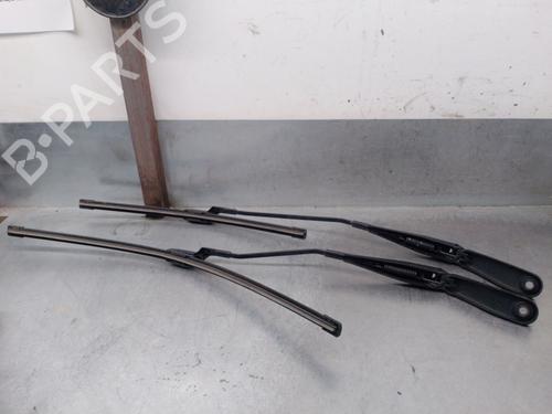 front-windshield-wiper-arm-ford-mondeo-iv-turnier-ba7-2007-2008-2009-2010-2011-2012-2013-2014-2015-36489664 main image