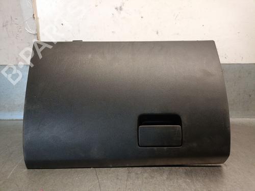 Used Glove box Glove box MAZDA 6 Saloon (GJ, GL) 2.2 D (GJ2FP) (150 hp) 33240671 33240671