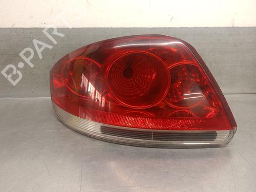 Achterlicht links FIAT LINEA (323_, 110_) 1.3 JTD Multijet (323AXB1A) (86 hp) 28107303