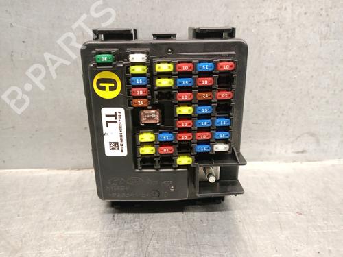 Used Fuse box HYUNDAI TUCSON (TL, TLE) 1.7 CRDi (116 hp) 29609767