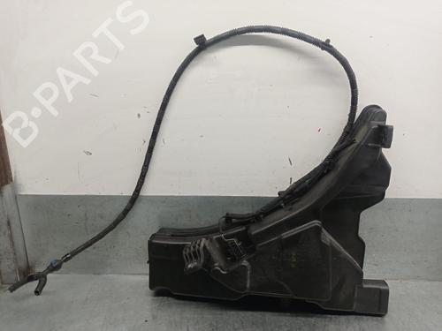 Used Windscreen washer tank AUDI A5 (F53, F5P) 2.0 TFSI (252 hp) 30183077