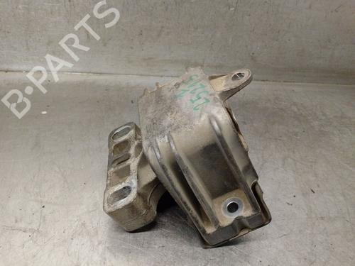 Used Engine mount Engine mount VW BORA I (1J2) 1.9 TDI (101 hp) 33984024 33984024