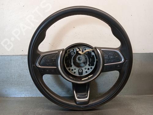 steering-wheel-fiat-500l-351_-352_-2012-37430515 main image