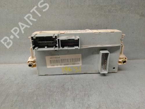 Fuse box FIAT STILO (192_) 1.9 D Multijet | BP16456735E1 