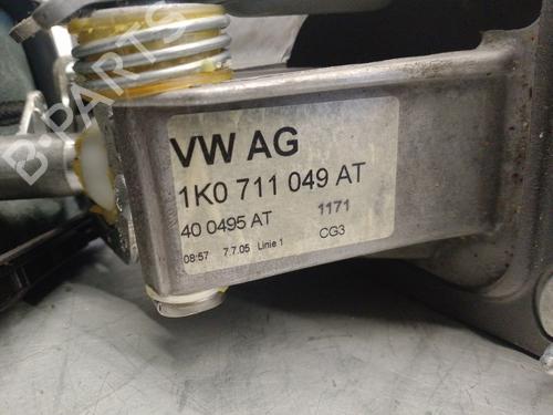 Gear lever SKODA OCTAVIA II (1Z3)  | BP12133379M90 