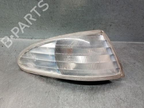 Used Right front indicator FORD MONDEO I Turnier (BNP) 2.0 i 16V (132 hp) 30746096