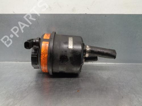 Used Power steering reservoir Power steering reservoir 17534630 17534630