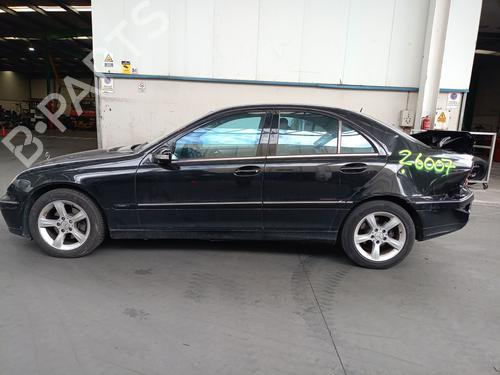 Brukte deler til MERCEDES-BENZ C-CLASS (W203)  C 220 CDI (203.008)  4949195