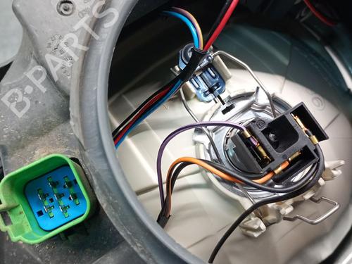 Right headlight FORD FIESTA V (JH_, JD_) 1.3 | BP30627555C29