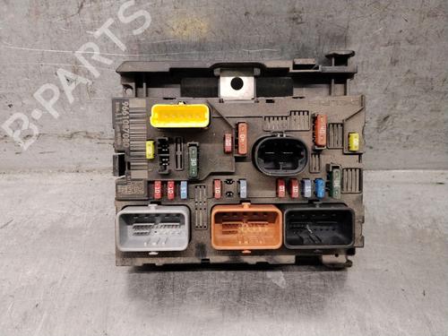 fuse-box-peugeot-307-3ac-2000-2001-2002-2003-2004-2005-2006-2007-2008-2009-2010-2011-2012-37720103 main image