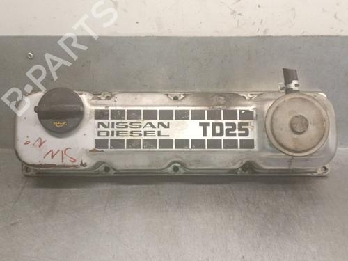 Used Valve cover NISSAN TERRANO I (WD21) 2.7 TD 4WD (LBYD21) (99 hp) 22726038