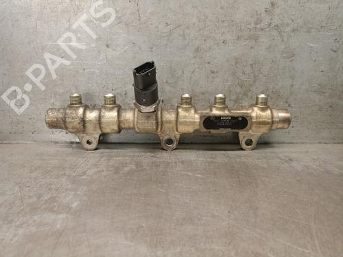 Used Injection rail Injection rail 26019878 26019878