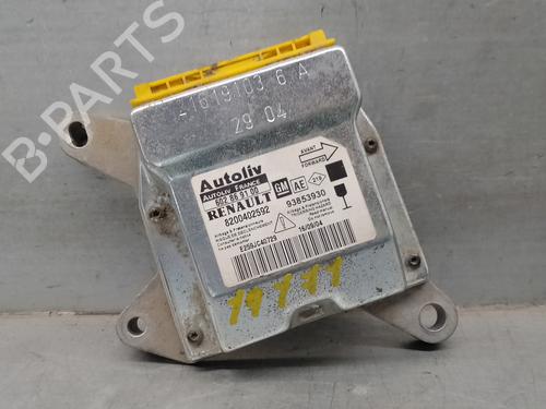 Airbag styreenhed OPEL VIVARO A Van (X83) 1.9 DTI (F7) (101 hp) 18736388