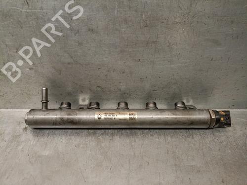 Used Injection rail RENAULT TRAFIC III Bus (JG_) 1.6 dCi 145 (JGMG) (145 hp) 31073488