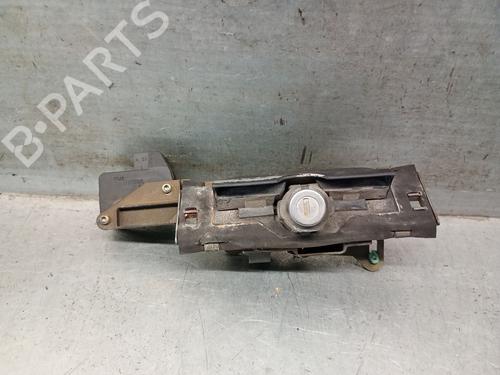 Used Tailgate handle PEUGEOT 306 Break (7E, N3, N5) 2.0 HDI 90 (90 hp) 25236142