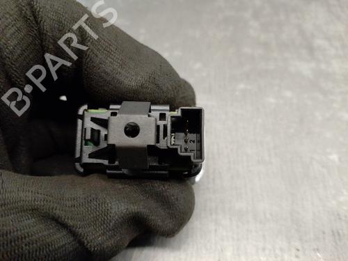 Right rear window switch MERCEDES-BENZ GLA-CLASS (X156) GLA 200 CDI / d (156.908) | BP18119309I28 