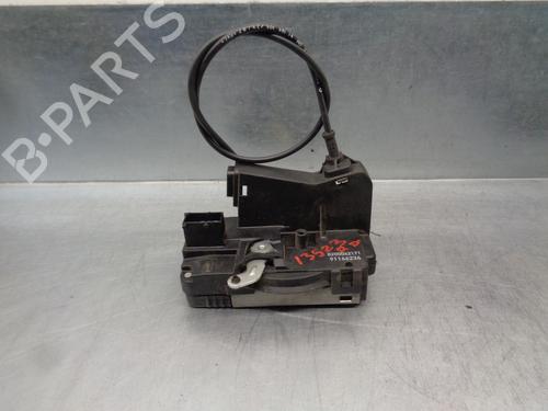 Used Front right lock OPEL VIVARO A Van (X83) 2.0 CDTI (F7) (90 hp) 8356810