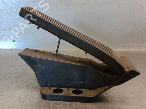 pedal-mercedes-benz-c-class-w204-2007-2008-2009-2010-2011-2012-2013-2014-2015-34606953 main image