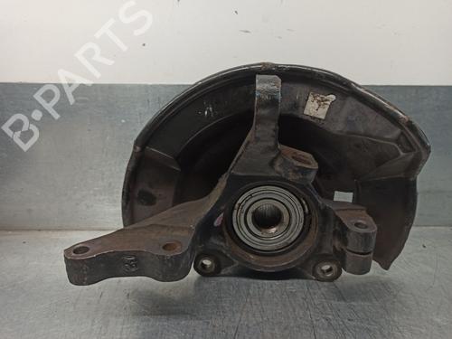 Used Left front steering knuckle HYUNDAI TRAJET (FO) 2.0 CRDi (113 hp) 13296999