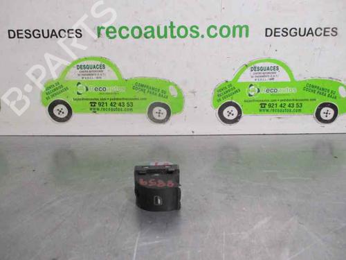 Interrupteur de vitre avant droite AUDI A4 B7 Avant (8ED) 2.0 TDI quattro (140 hp) 2848045