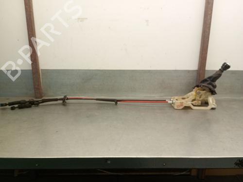 Used Gear lever KIA SPORTAGE II (JE_, KM_) 2.0 CRDi (140 hp) 27898222
