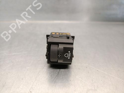 Licht Schakelaar PEUGEOT 3008 II SUV (MC_, MR_, MJ_, M4_) 1.2 THP/ PureTech 130 (MRHNSM, MRHNSU, MRHNSJ, MRHNYW,... (131 hp) 23964142