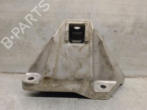 Used Engine mount BMW 5 Gran Turismo (F07) 530 d xDrive (245 hp) 21021973