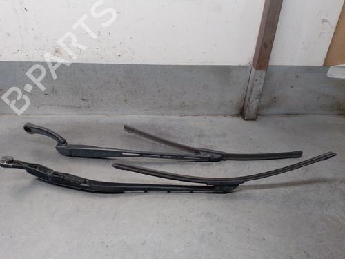 Used Front windshield wiper arm Front windshield wiper arm 39506300 39506300