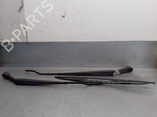 front-windshield-wiper-arm-hyundai-matrix-fc-2001-2002-2003-2004-2005-2006-2007-2008-2009-2010-32104142 main image