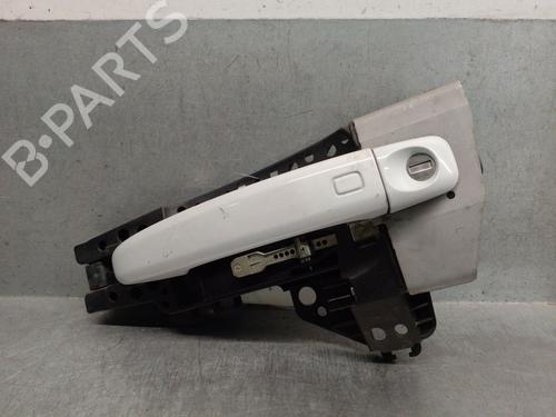 Venstre fortil udvendigt håndtag AUDI A1 Sportback (8XA, 8XF) 1.6 TDI (90 hp) 31714092