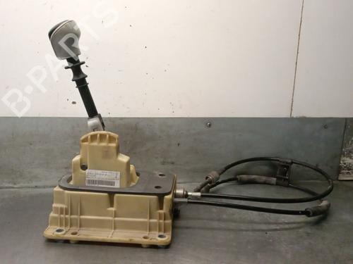 Used Gear lever LANCIA DELTA III (844_) 1.6 D Multijet (844.AXC11, 844.AXC1A) (120 hp) 30940446