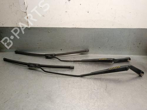 Used Front windshield wiper arm SEAT LEON (1M1) 1.9 TDI (110 hp) 31351591