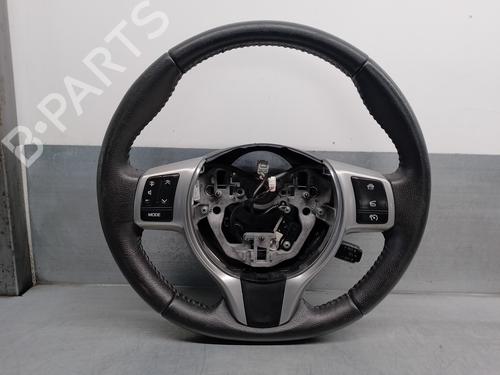 Used Steering wheel TOYOTA YARIS (_P13_) 1.3 (NSP130_, NSP130) (99 hp) 16049906