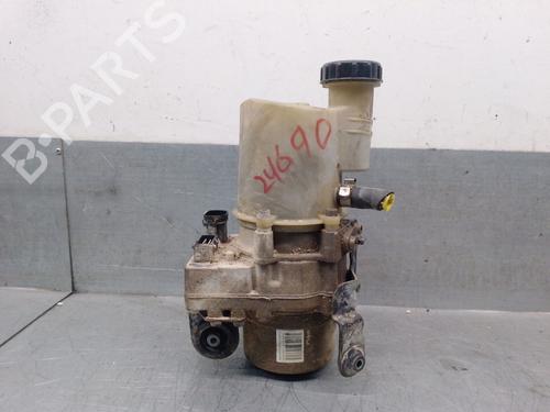 Used Steering pump RENAULT KANGOO (KC0/1_) 1.5 dCi (68 hp) 32426639