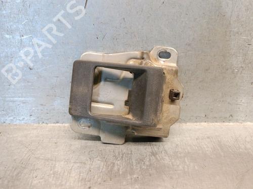 Used Rear right interior door handle Rear right interior door handle LAND ROVER DISCOVERY II (L318) 2.5 Td5 4x4 (136 hp) 40526577 40526577