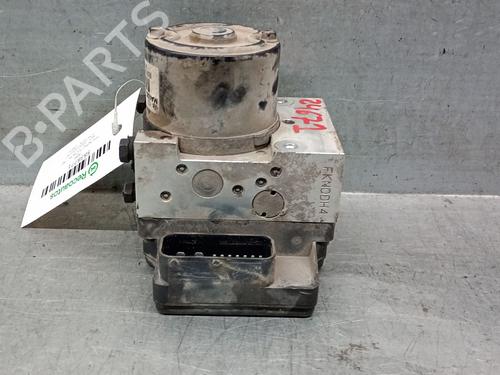 Used ABS pump HYUNDAI TUCSON (JM) 2.0 CRDi (113 hp) 32403247