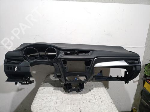 Used Dashboard TOYOTA AVENSIS Saloon (_T27_) 2.0 D-4D (WWT271_) (143 hp) 30588410