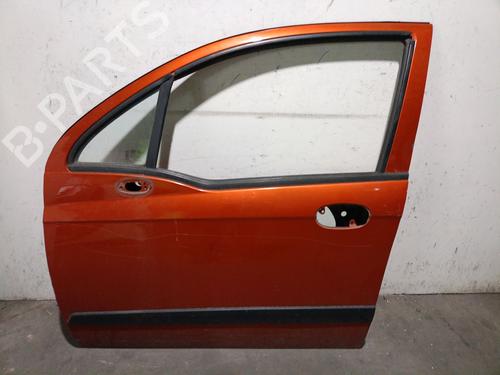 Used Left front door Left front door 39107361 39107361