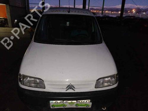 Grille CITROËN BERLINGO / BERLINGO FIRST Box Body/MPV (M_) 2.0 HDI 90 (MBRHY, MCRHY) | BP6912438C40 