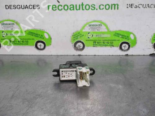 Right front window switch NISSAN MICRA III (K12) 1.4 16V | BP3194067I26 