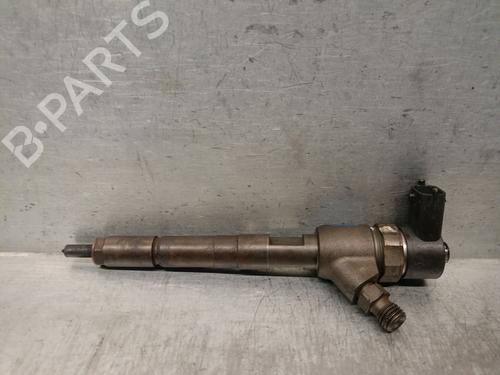 Used Injector OPEL CORSA C (X01) 1.3 CDTI (F08, F68) (70 hp) 31131595