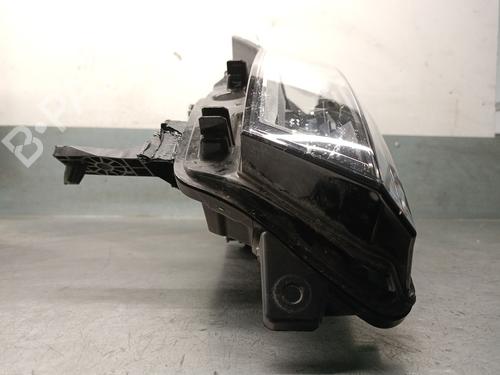 Right headlight RENAULT CAPTUR II (HF_) TCe 90 (HFM6) | BP32043873C29 
