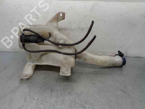 Used Windscreen washer tank Windscreen washer tank FIAT CROMA (194_) 1.9 D Multijet (194AXC1B, 194AXC12) (150 hp) 7447268 7447268