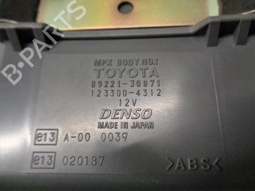 Fuse box LEXUS GS (_S16_) 300 (JZS160_, JZS160R) | BP11195769E1 