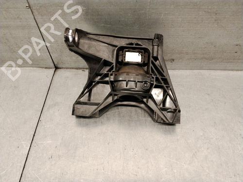 Used Engine mount Engine mount PEUGEOT 308 III (FB_, FH_, FP_, F3_, FM_) Hybrid 180 (F3DGXT, F3DGMH) (181 hp) 36703040 36703040